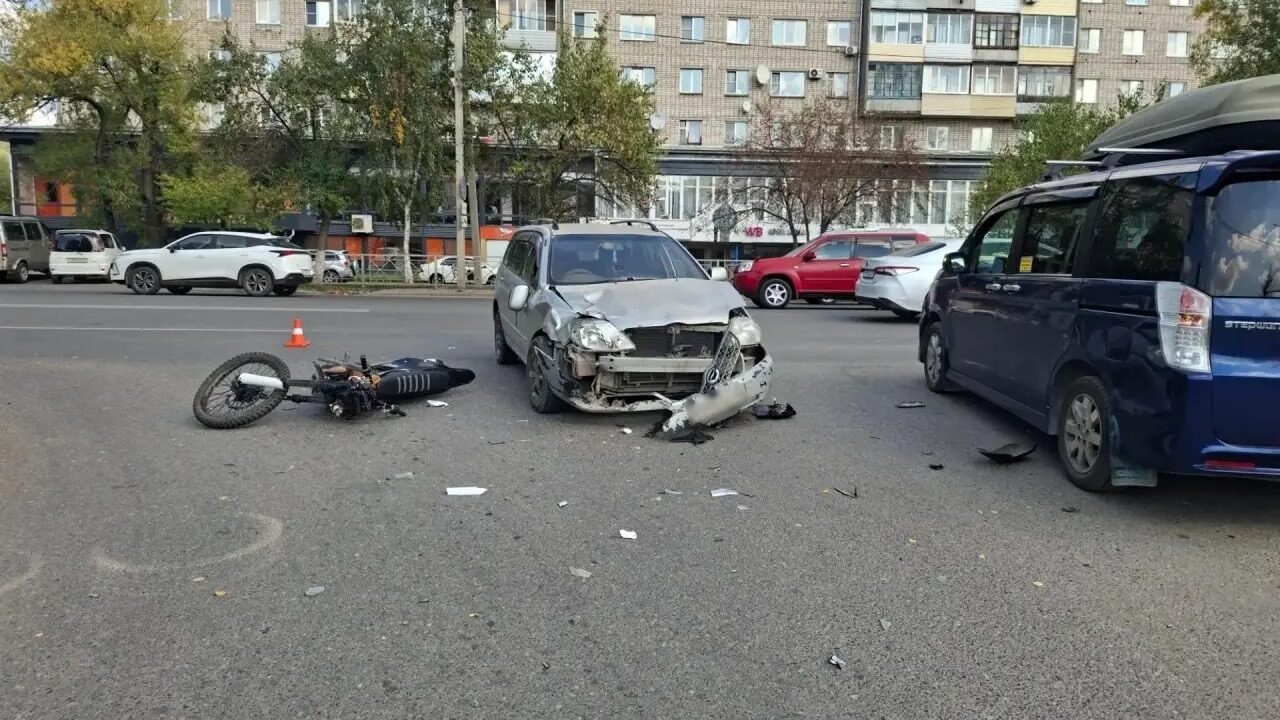 Мотоциклист 16 лет пострадал в ДТП в Горно-Алтайске