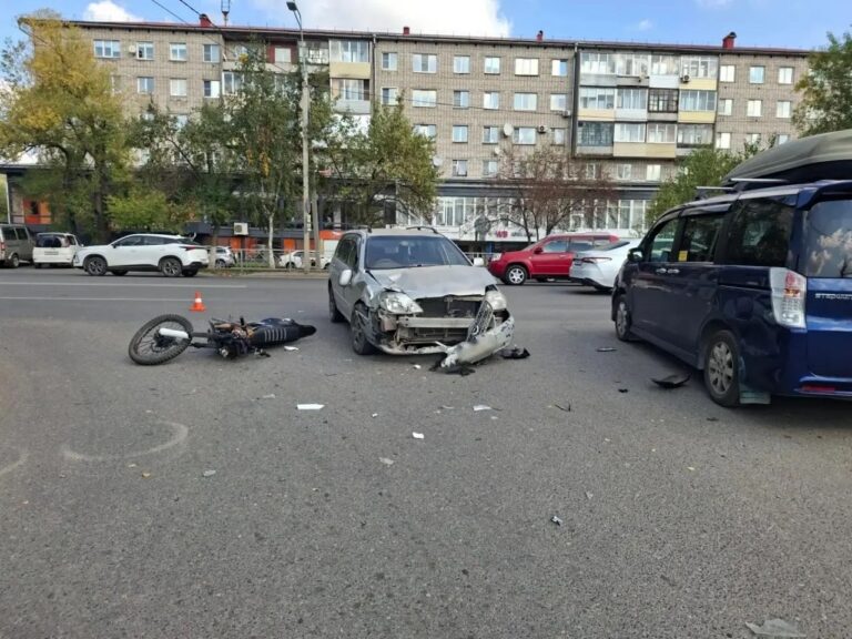Мотоциклист 16 лет пострадал в ДТП в Горно-Алтайске