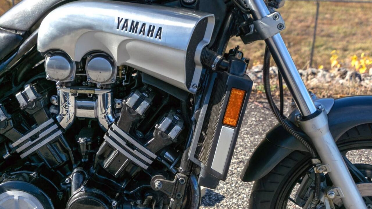 Исторические замеры динамики Yamaha V-Max 1985 года