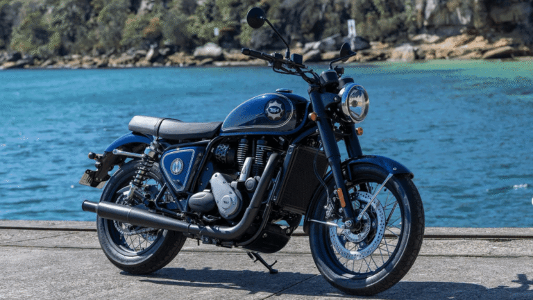 BSA представила две специальные расцветки Gold Star 650: Birmingham Blue и Brooklands Black