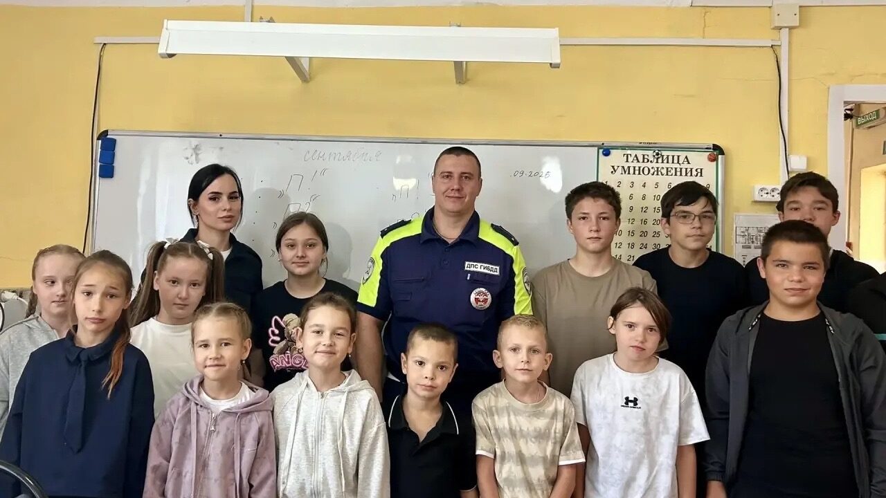 ГИБДД провела профилактику в школах Новоаннинского района