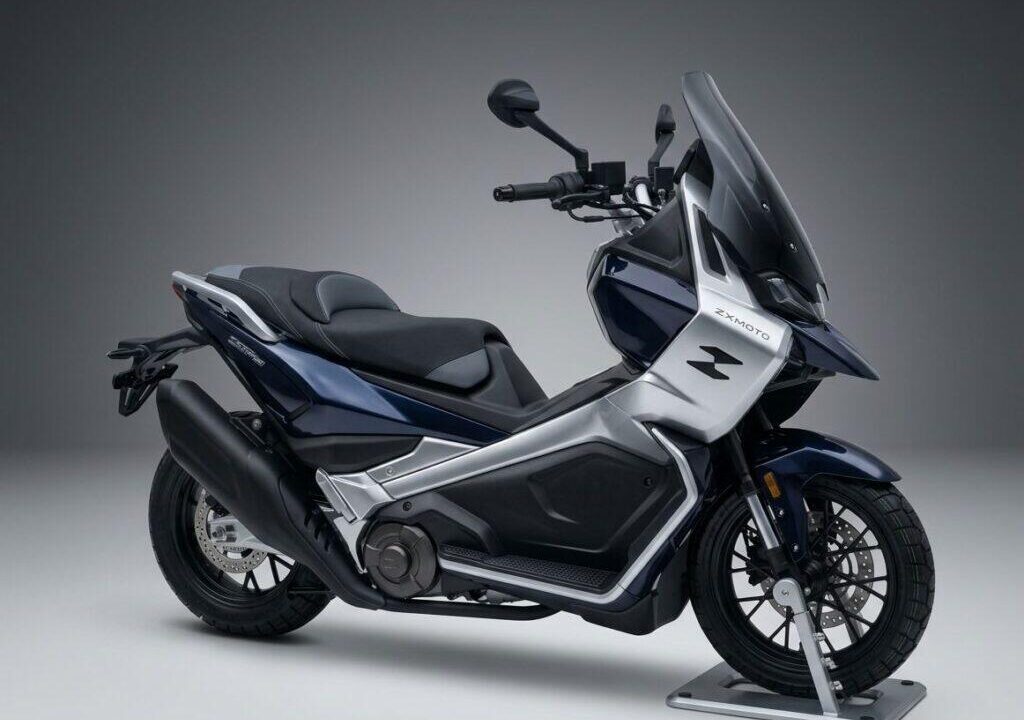 ZXMoto представила прототип скутера 250T ADV с двухцилиндровым двигателем