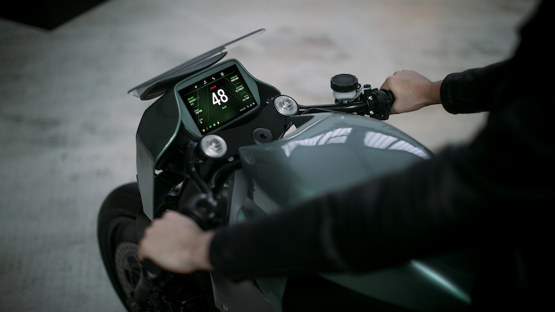 SPARQ OS интегрирована в прототип электрического мотоцикла Superior GT от Hush Cycles, как сообщает «Powersports Business».