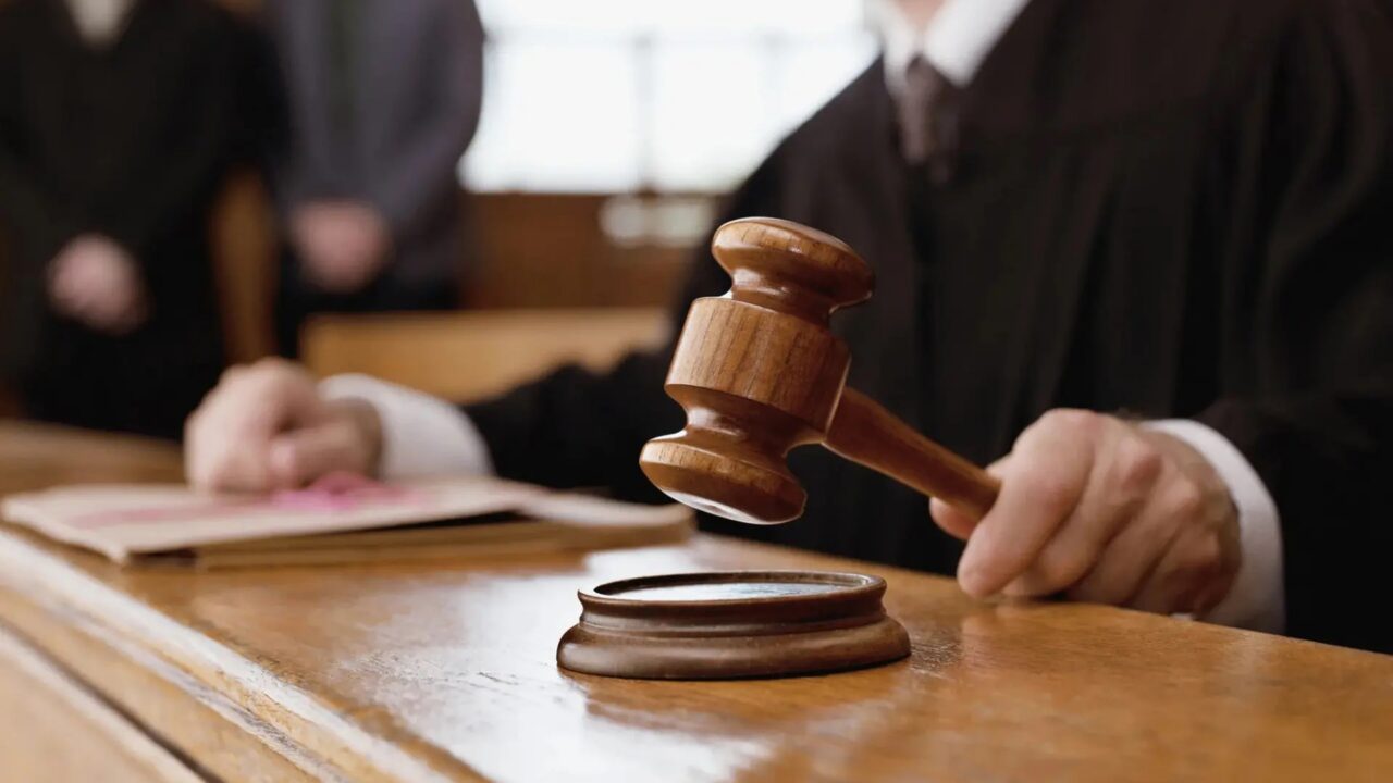 41-летняя жительница Нурлата осуждена за покупку мотоцикла для 14-летнего сына, несмотря на его возраст и отсутствие навыков вождения